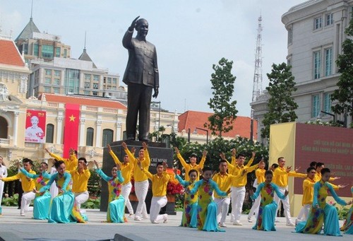 Ho Chi Minh Monument inaugurated in Ho Chi Minh city - ảnh 1